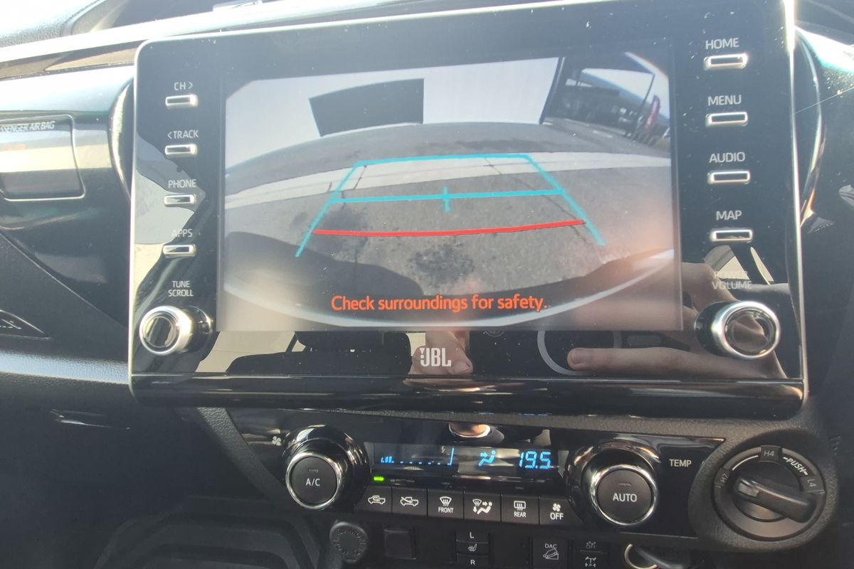 Hilux 4x4 Rugged X 2.8L T Diesel Automatic Double Cab 2U76940 001