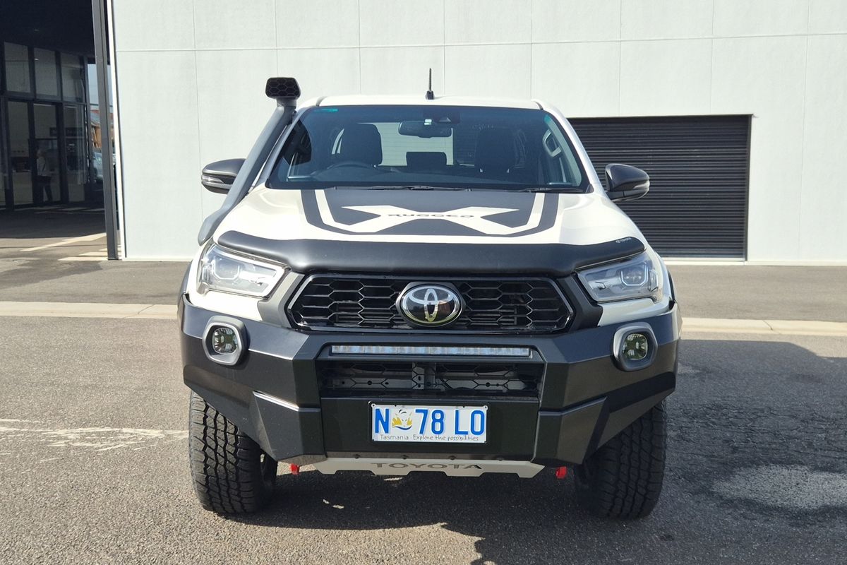 Hilux 4x4 Rugged X 2.8L T Diesel Automatic Double Cab 2U76940 001