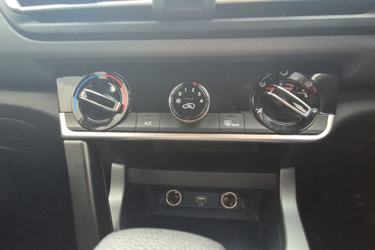 MY21 Kia S Petrol Hatch