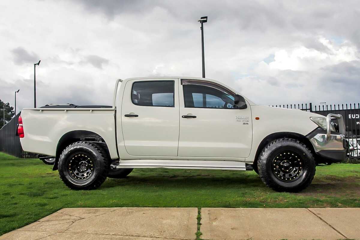 2015 Toyota Hilux SR KUN26R