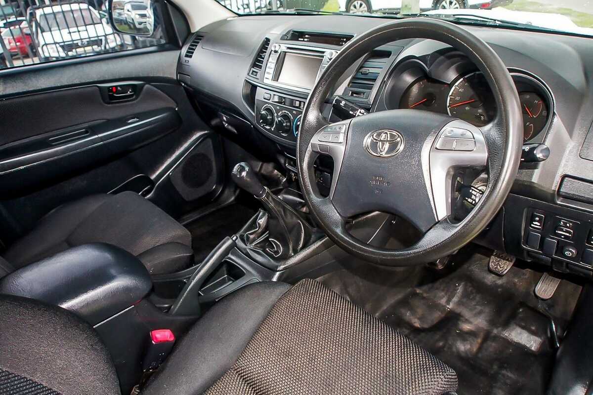 2015 Toyota Hilux SR KUN26R