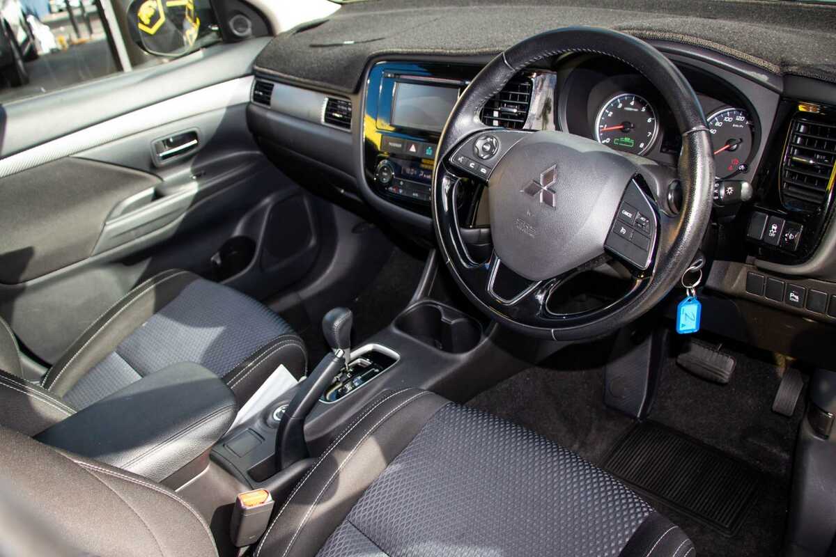 2015 Mitsubishi Outlander LS ZK