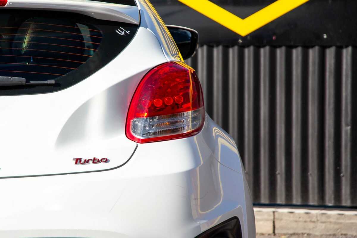 2016 Hyundai Veloster SR Turbo FS4 Series II