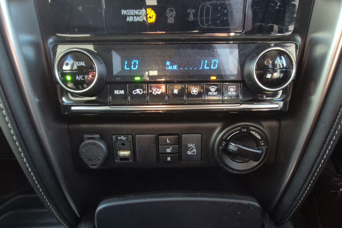 Crusade 2.8L T Diesel Automatic Wagon