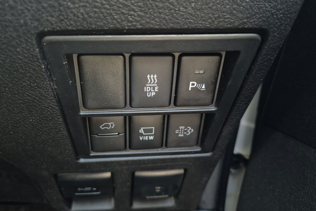 Crusade 2.8L T Diesel Automatic Wagon