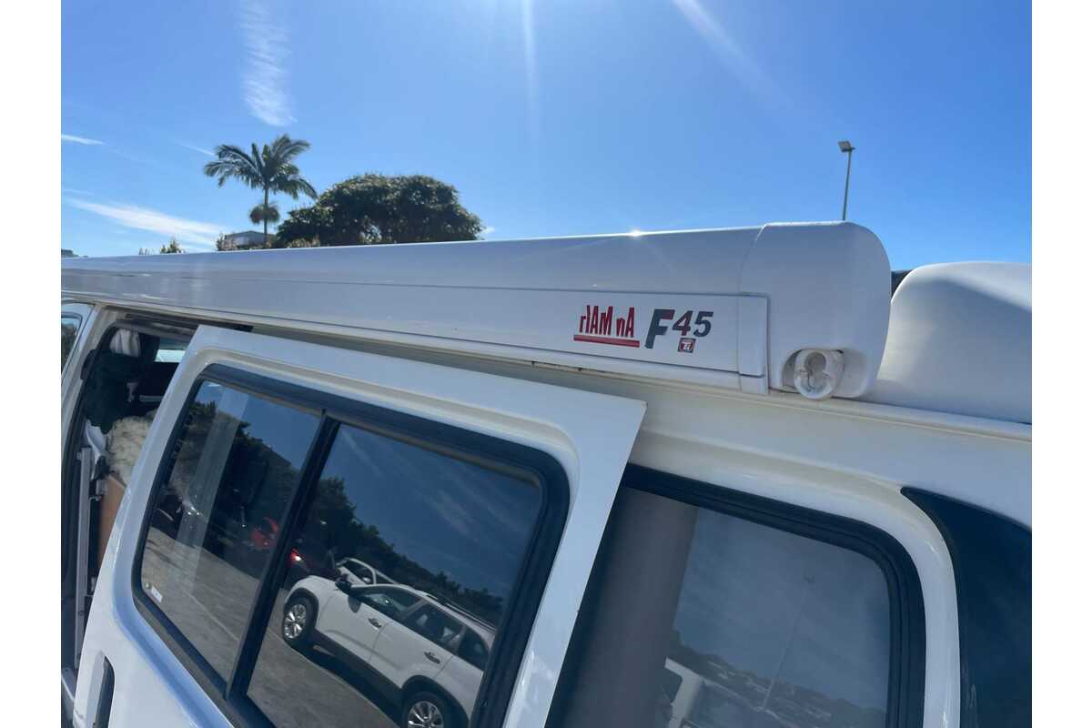 2003 Toyota Hiace  RZH113R