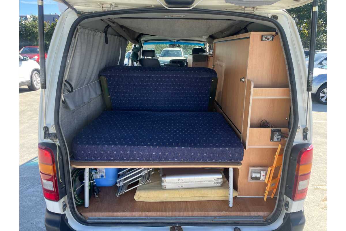 2003 Toyota Hiace  RZH113R