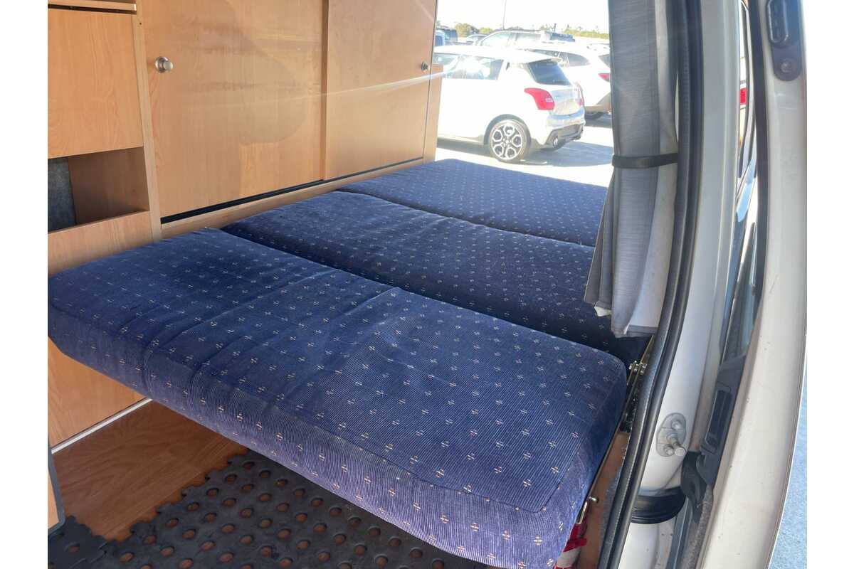 2003 Toyota Hiace  RZH113R
