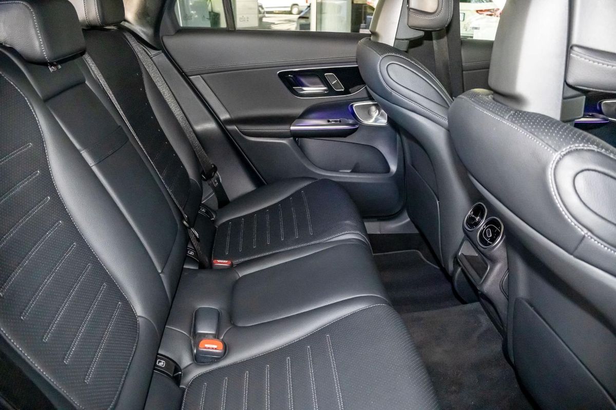 X254 806+056MY GLC300 WAG 9G 9 sp 2.0T/17kW