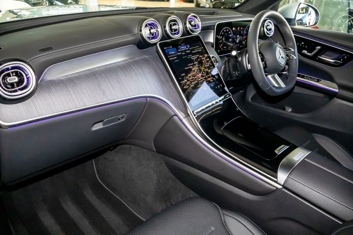 X254 806+056MY GLC300 WAG 9G 9 sp 2.0T/17kW