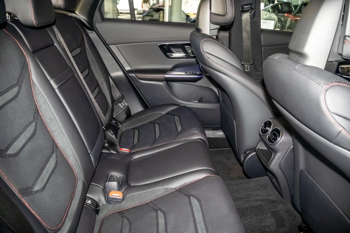 C254 806MY GLC43 AMG CPE SSM 9 sp 2.0T/10kW