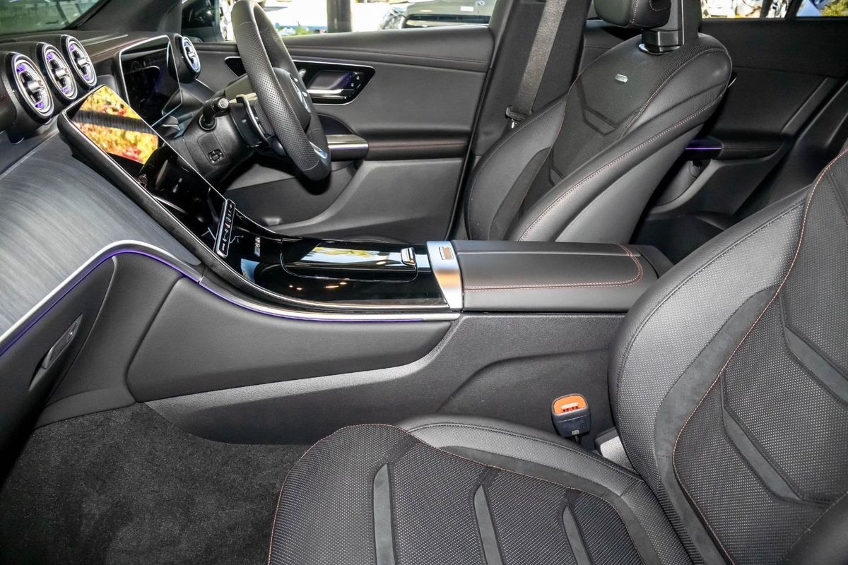 C254 806MY GLC43 AMG CPE SSM 9 sp 2.0T/10kW