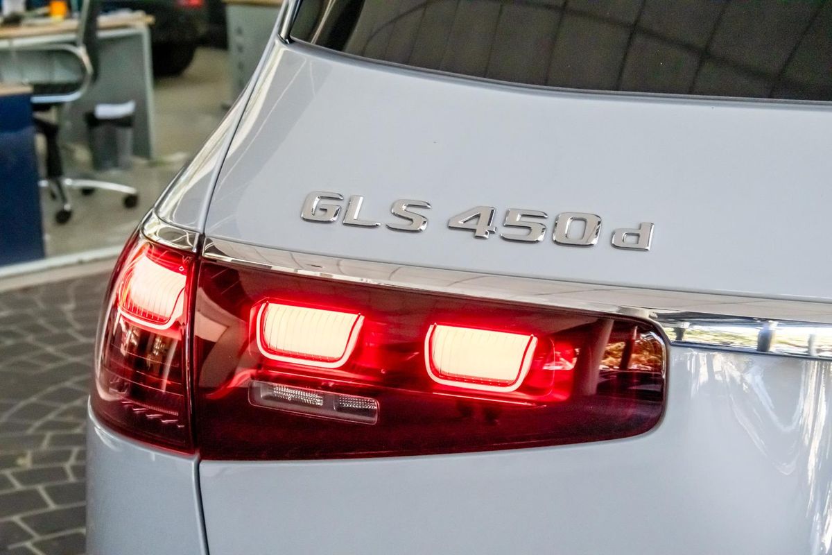X167 805MY GLS450 d WAG 9G 9sp 3.0DT/15kW