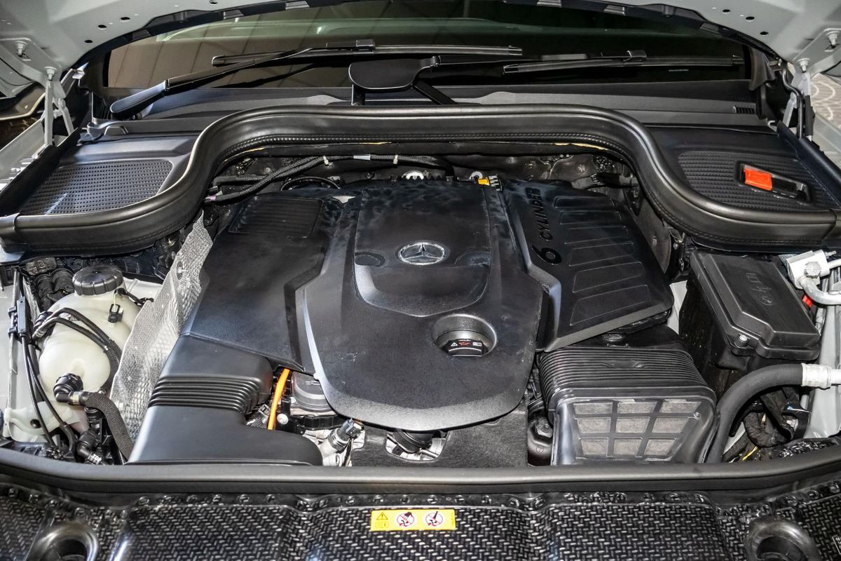 X167 805MY GLS450 d WAG 9G 9sp 3.0DT/15kW