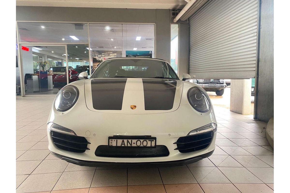 911 991 MY15 CARRERA S 3.8L 6Cyl MULTI POINT F/INJ 7 SP AUTO DUAL CLUTCH 2D CONVERTIBLE 911 991 MY15 CARRERA S 3.8L 6Cyl MULTI POINT F/INJ 7 SP AUTO DUAL CLUTCH 2D CONVERTIBLE