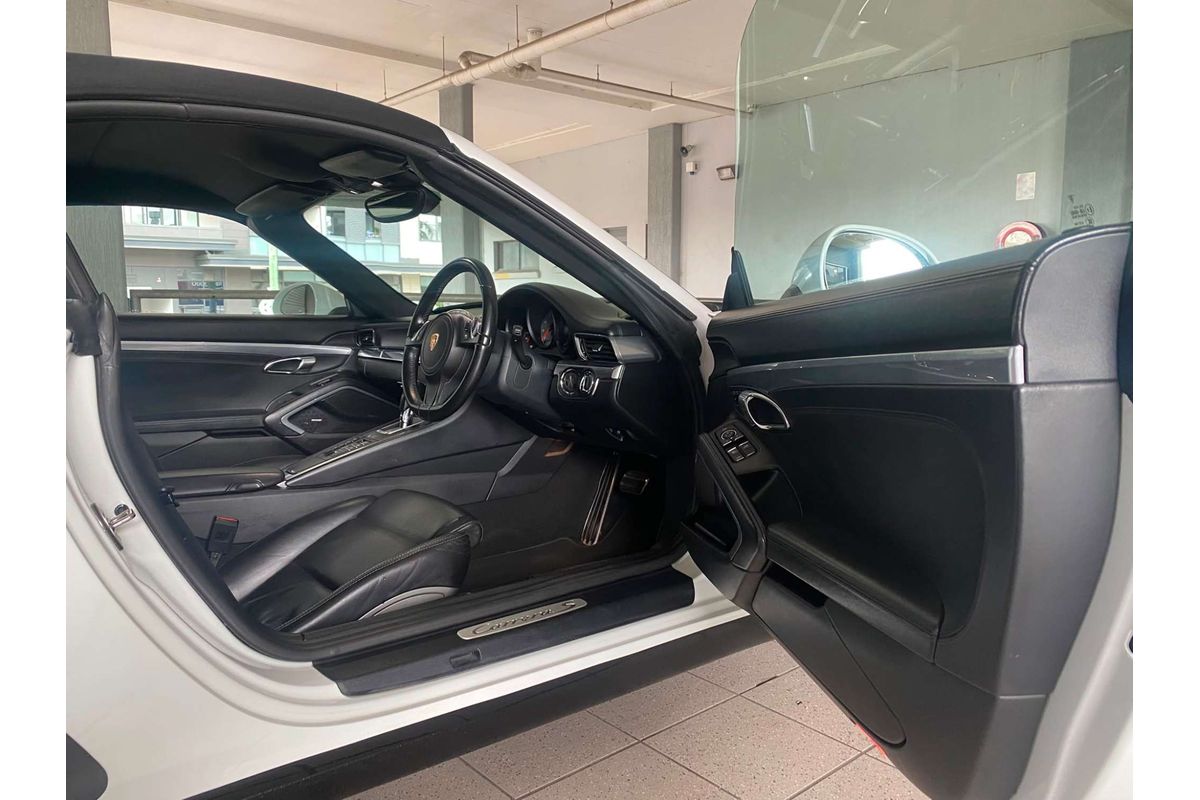 911 991 MY15 CARRERA S 3.8L 6Cyl MULTI POINT F/INJ 7 SP AUTO DUAL CLUTCH 2D CONVERTIBLE