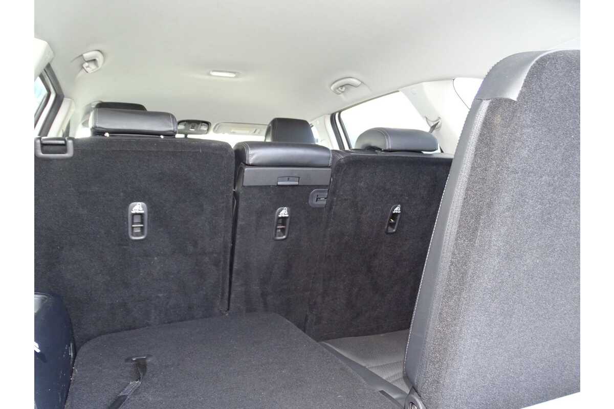 2017 Kia Sorento SLi UM
