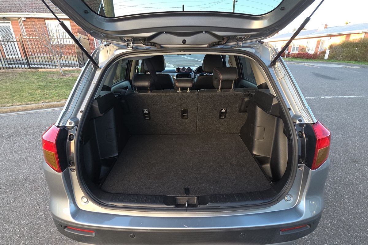 S TURBO (4WD) (QLD)