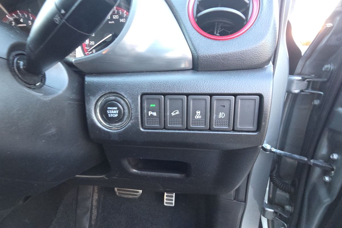 S TURBO (4WD) (QLD)