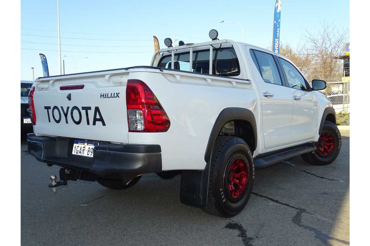 2016 Toyota Hilux SR GUN126R