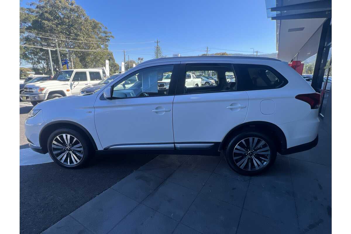 SOLD 2019 Mitsubishi Outlander ES Used SUV Coffs Harbour NSW