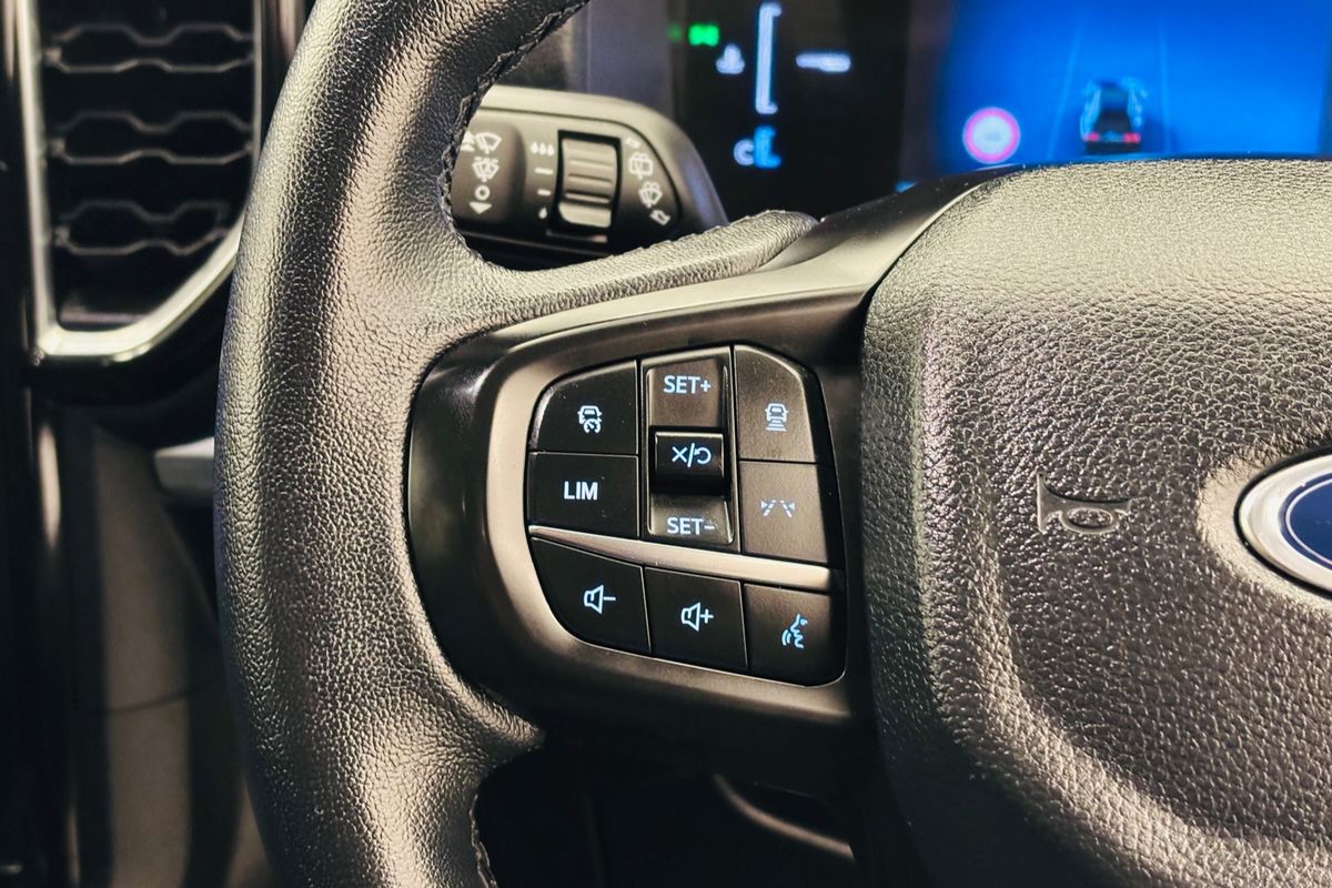 Ford  2024.00 SUV SPORT . 3.0L V6 DSL 10 SPD AUTO 4X4 .
