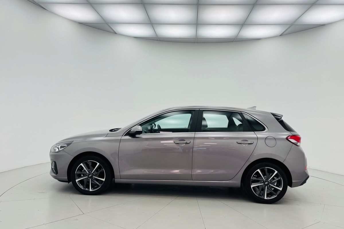 2022 HYUNDAI i30 ELITE 6 SP AUTOMATIC 5D HATCHBACK 4CYL