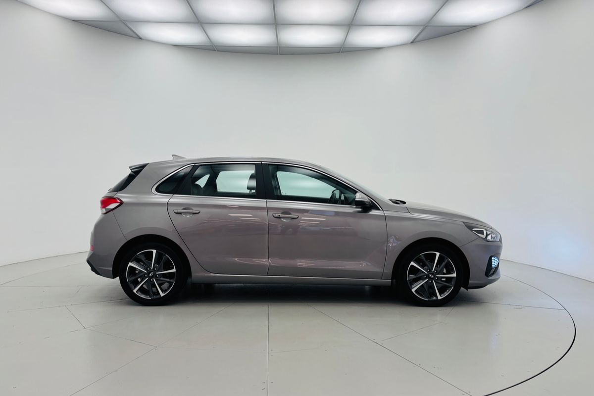 2022 HYUNDAI i30 ELITE 6 SP AUTOMATIC 5D HATCHBACK 4CYL