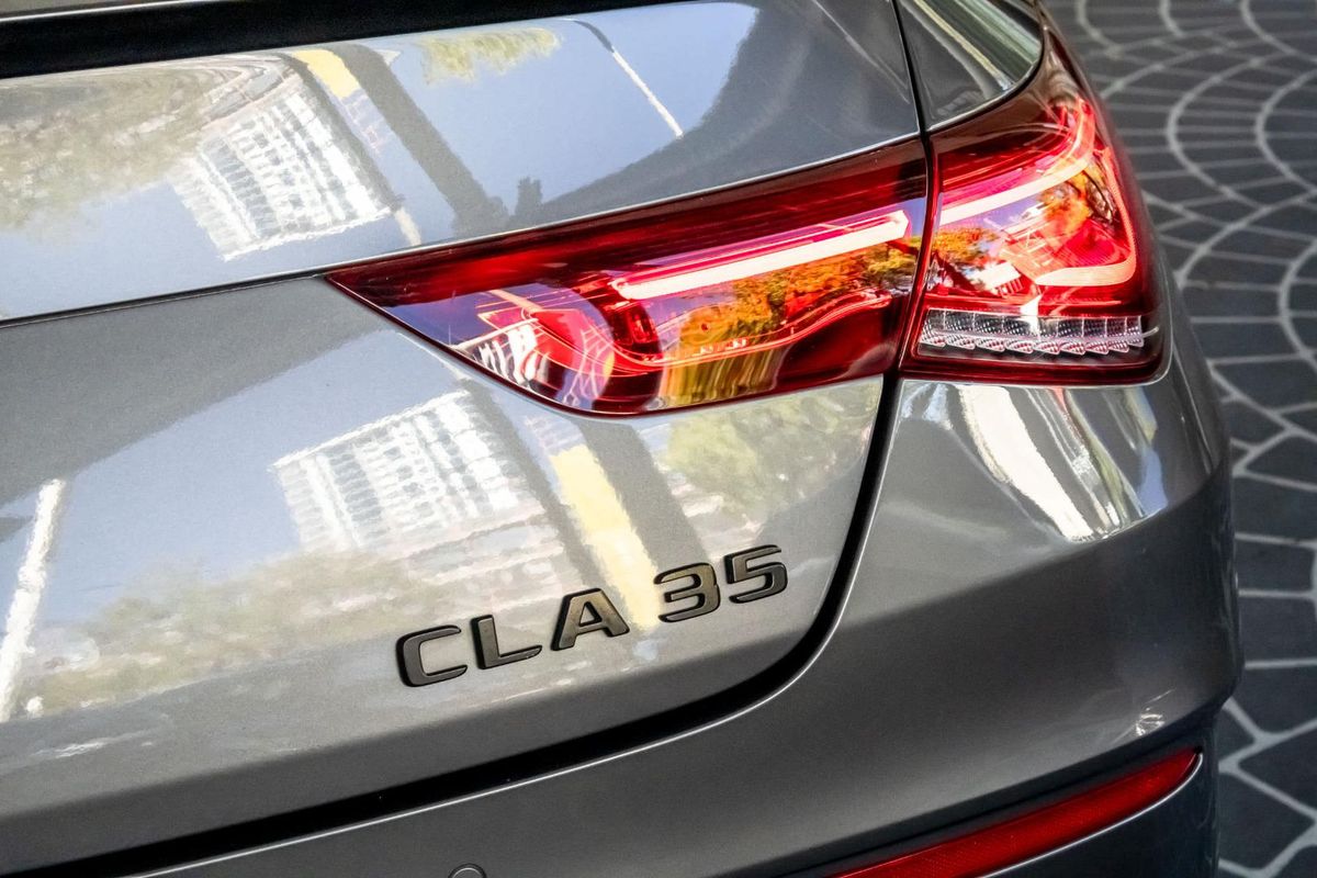 C118 803+053MY CLA35 AMG CPE 4 dr SSD 7sp 2.0T