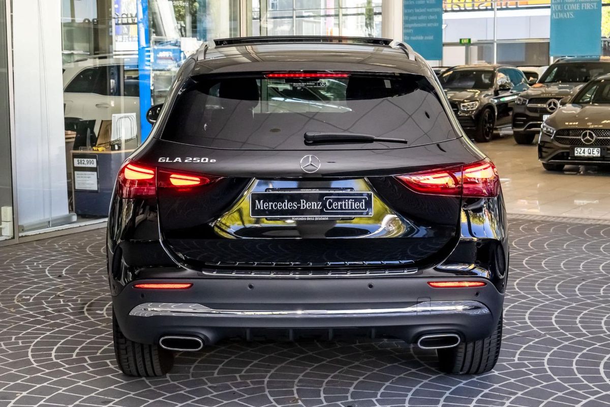 H247 806+056MY GLA250 e with E Q hy WAG SSD 8s H247 806+056MY GLA250 e with E Q hy WAG SSD 8s
