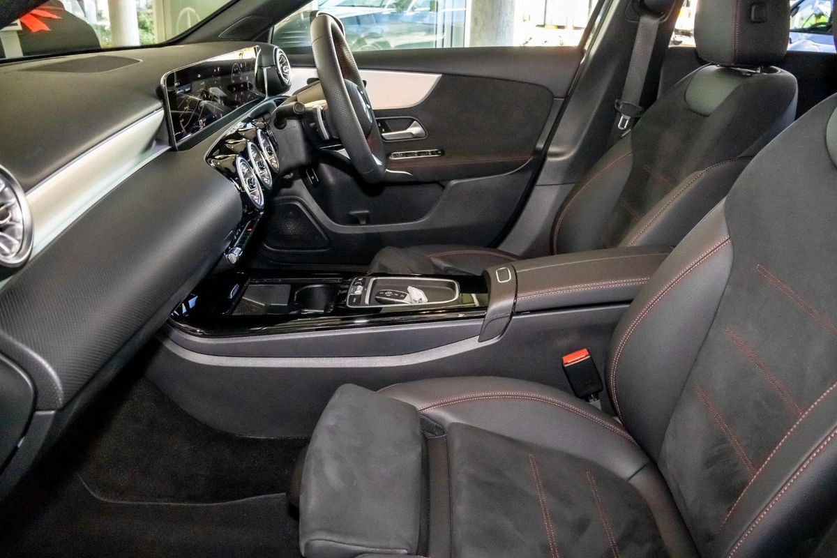 V177 805+055MY A200 Sedan 4dr DCT 7sp 1.3T