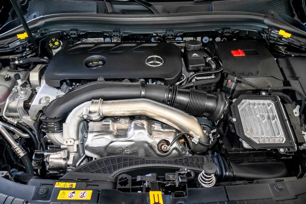 H247 806+056MY GLA250 WAG DUAL 8sp 2.0T/10kW