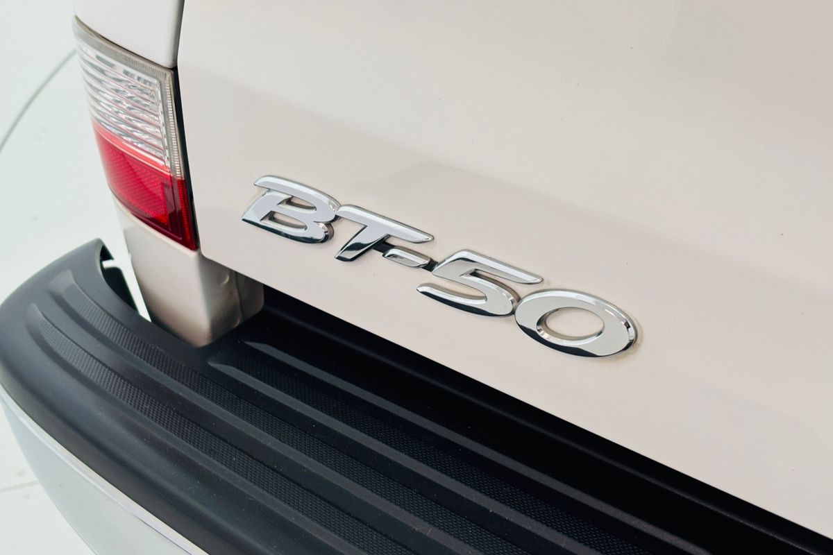 2016 Mazda BT-50 S 6AUTO 3.2L DUAL CAB UTILITY XTR 4X2