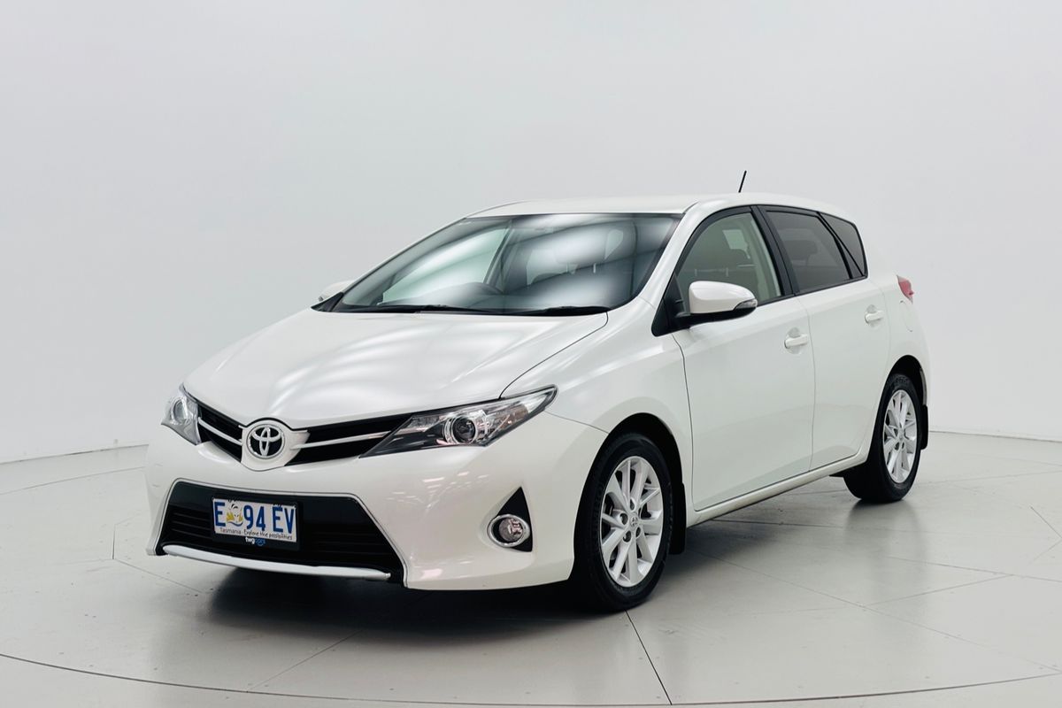 2015 TOYOTA COROLLA ASCENT SPORT AUTO 5D HATCHBACK 4CYL