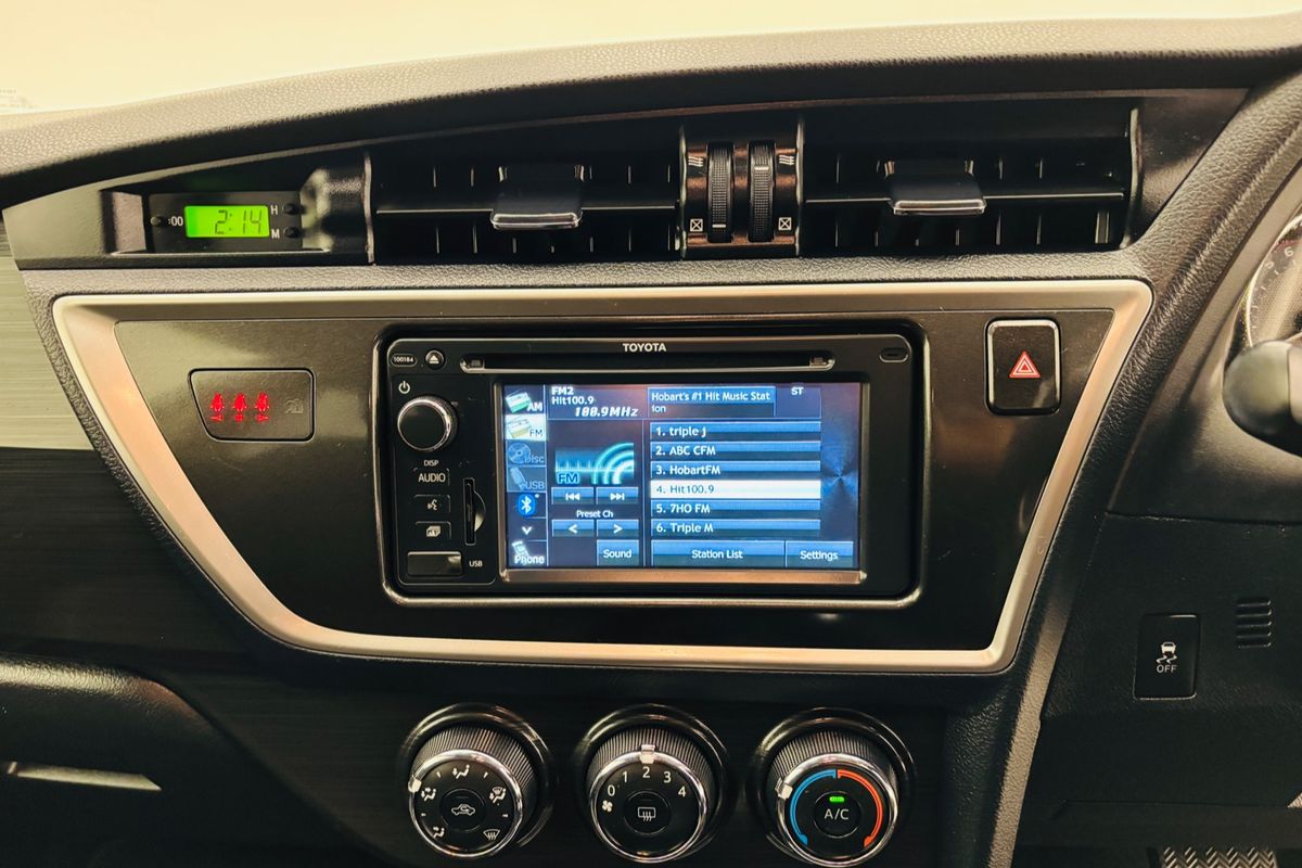 2015 TOYOTA COROLLA ASCENT SPORT AUTO 5D HATCHBACK 4CYL