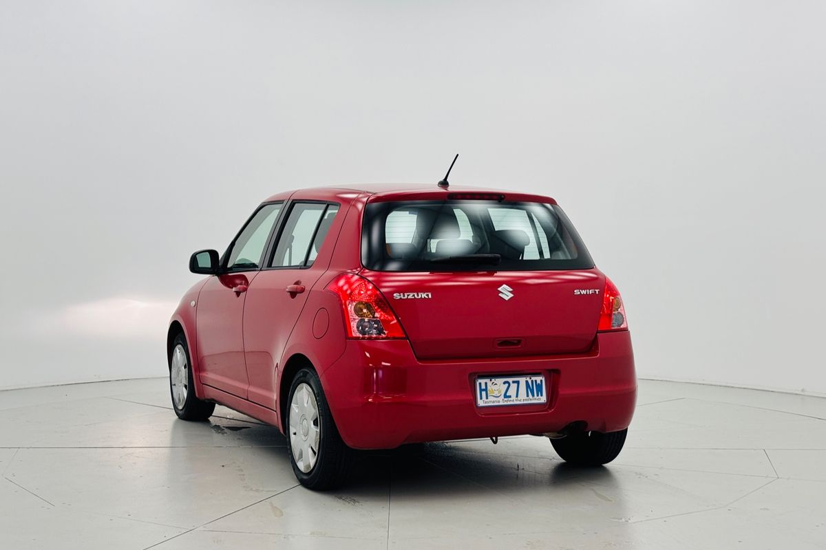 2009 SUZUKI SWIFT  5 SP MANUAL 5D HATCHBACK 4CYL