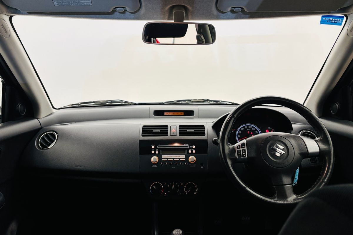 2009 SUZUKI SWIFT  5 SP MANUAL 5D HATCHBACK 4CYL