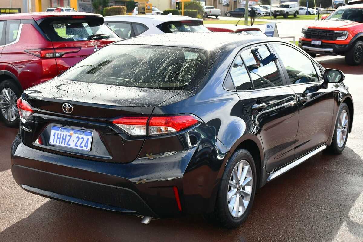 2020 Toyota Corolla SX Mzea12R