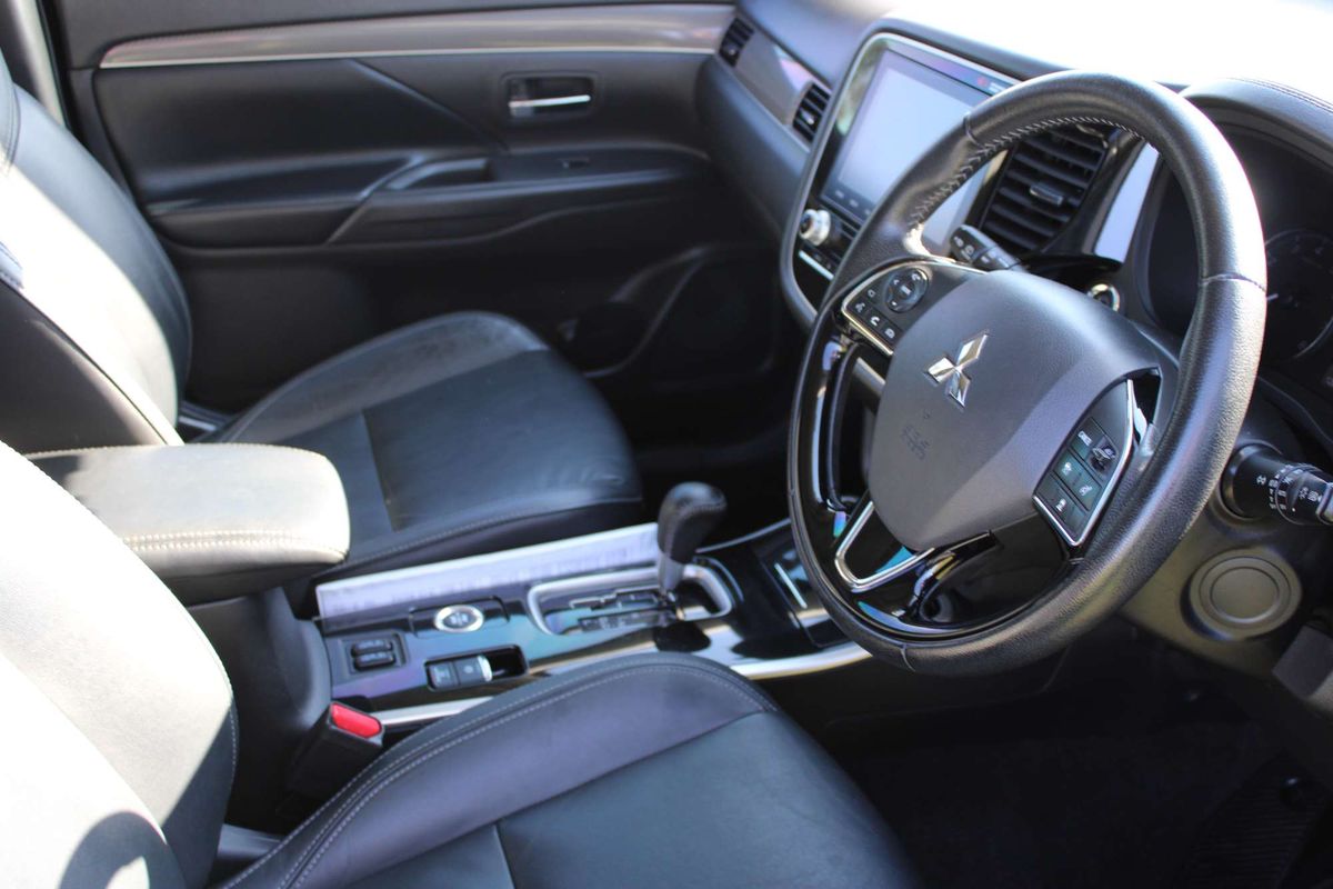 2019 MITSUBISHI OUTLANDER EXCEED 7 SEAT (AWD) CONTINUOUS VARIABLE 4D WAGON 4CYL