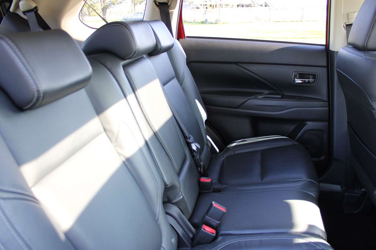 2019 MITSUBISHI OUTLANDER EXCEED 7 SEAT (AWD) CONTINUOUS VARIABLE 4D WAGON 4CYL