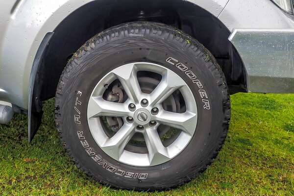 2010 Nissan Navara ST-X D40