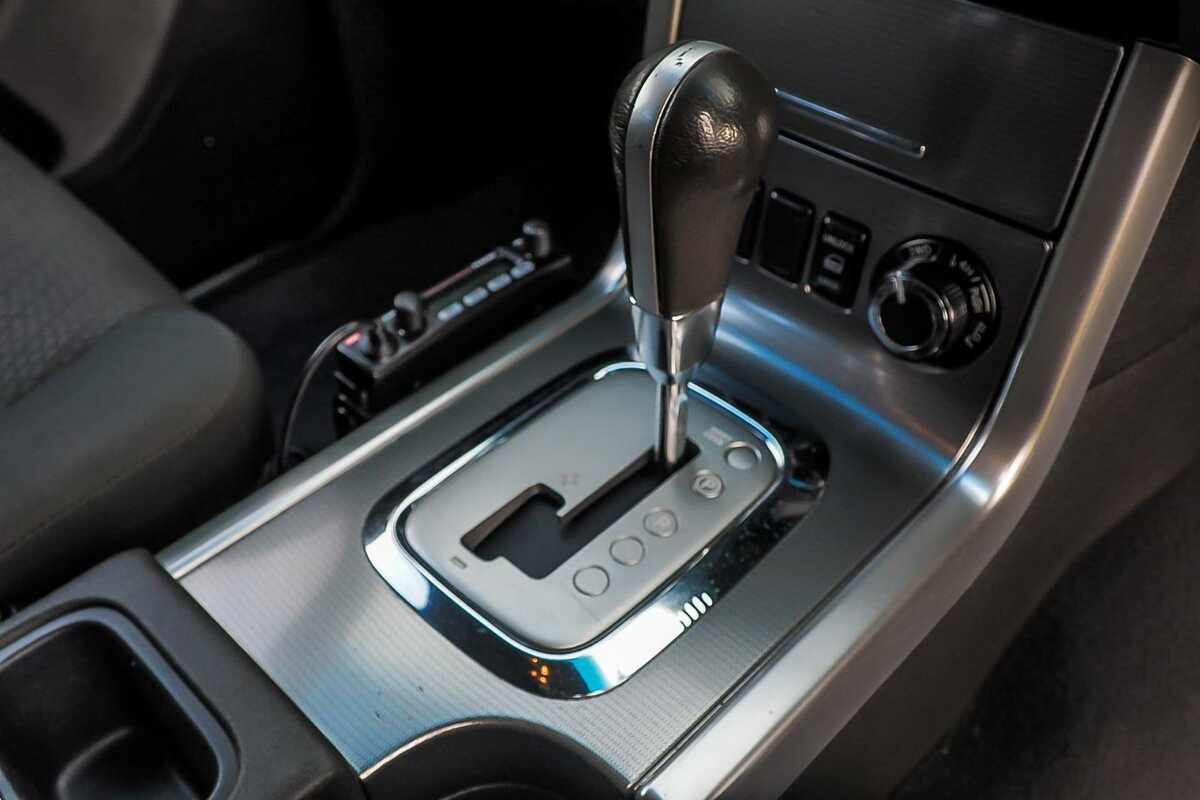 2010 Nissan Navara ST-X D40