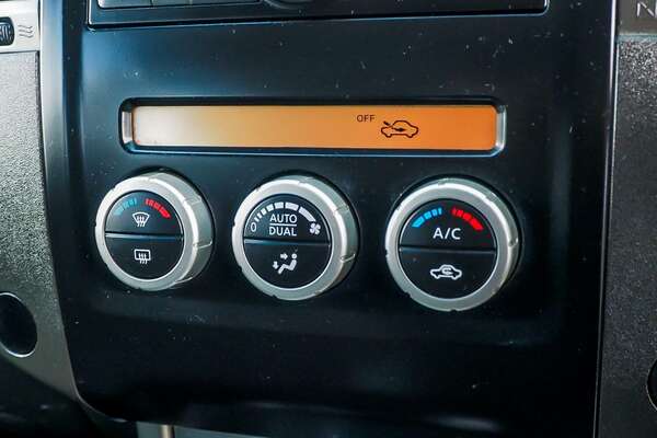 2010 Nissan Navara ST-X D40