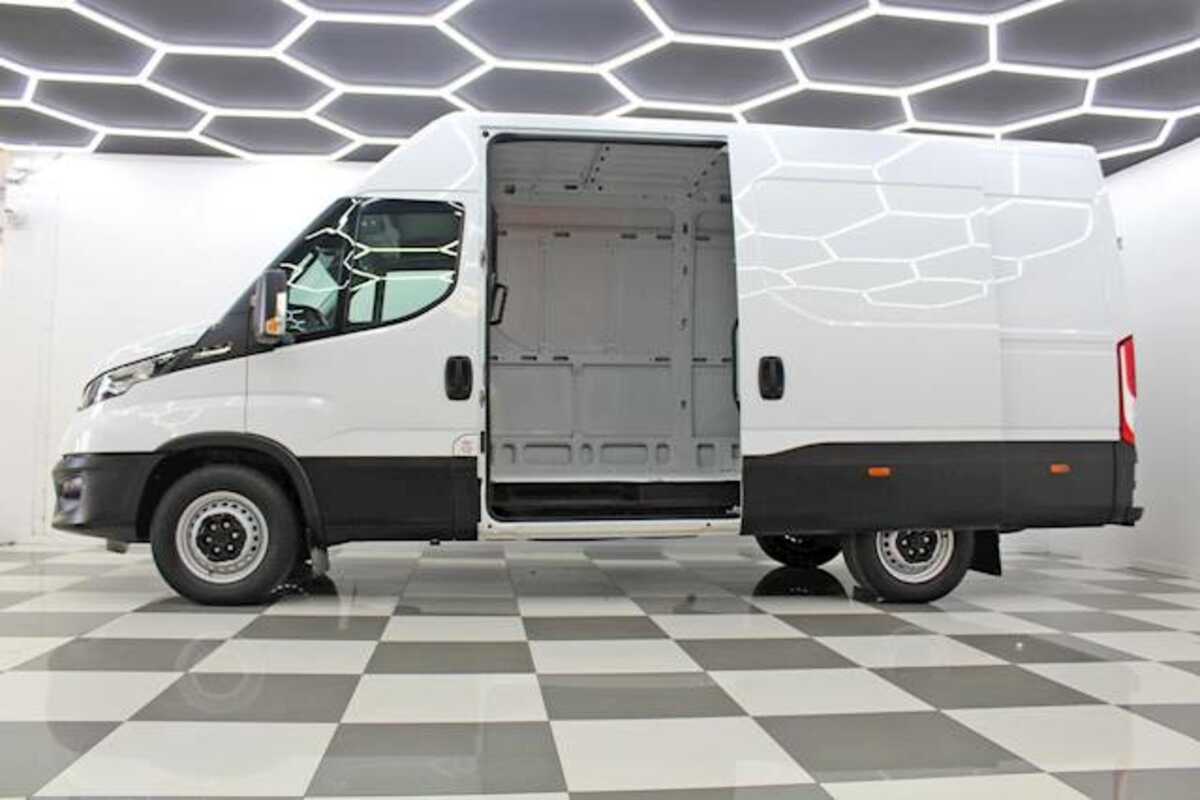 2021 Iveco Dailey 35S14V