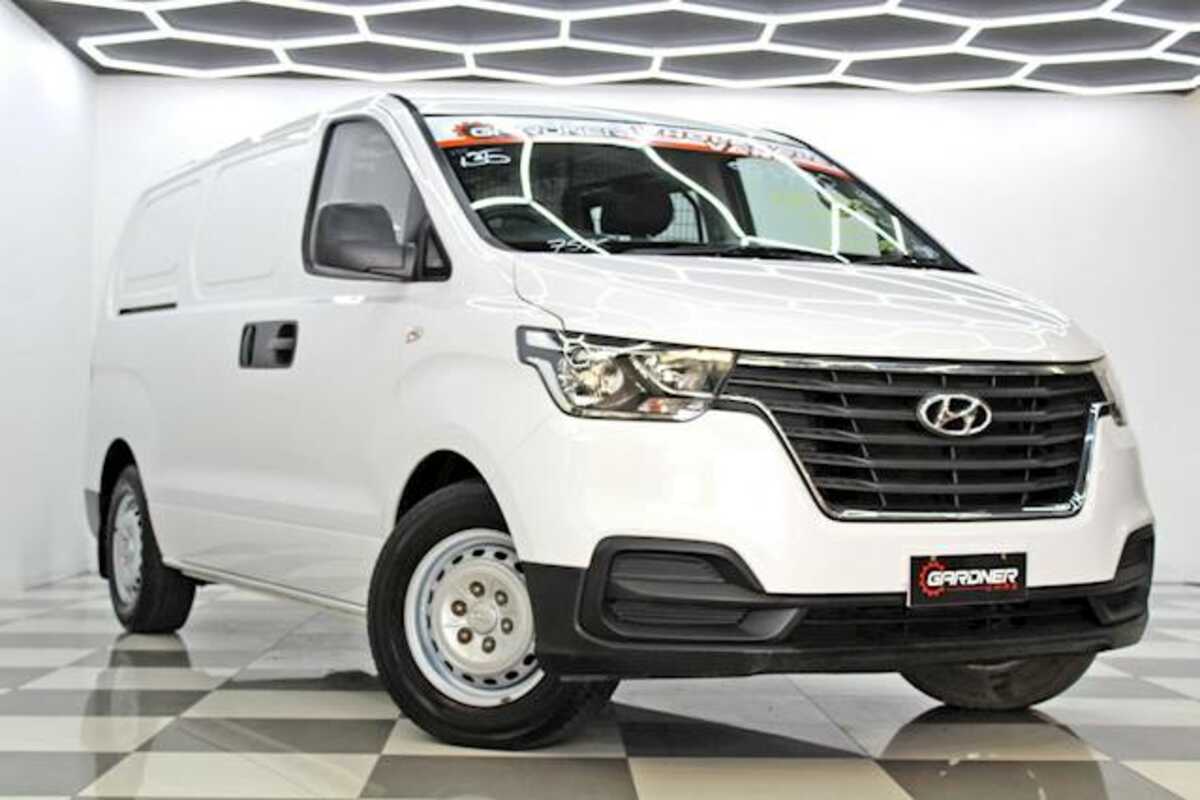 2018 Hyundai iLoad  TQ4