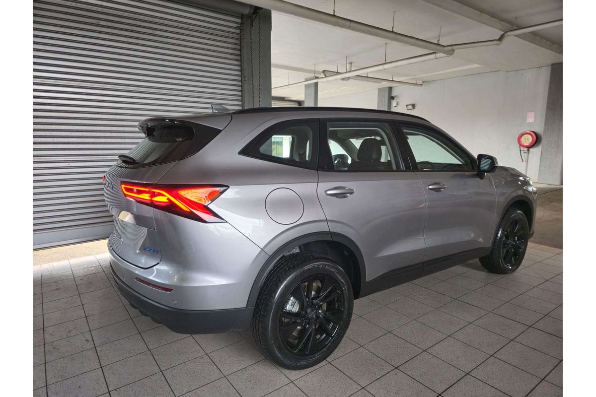 H6 Luxury AUTO PHEV 4X2 AT1 H6 Luxury AUTO PHEV 4X2 AT1