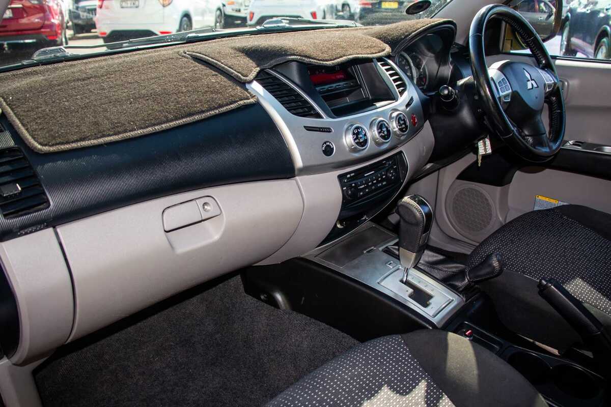 2013 Mitsubishi Triton GLX-R MN