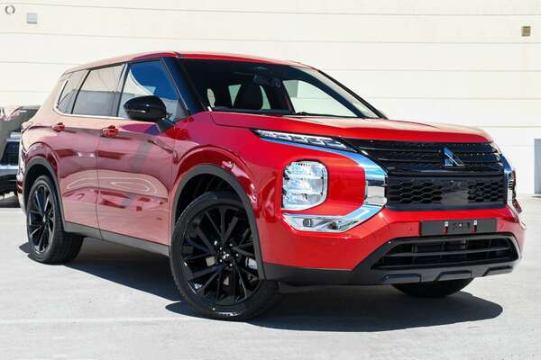 2023 Mitsubishi Outlander LS Black Edition ZM