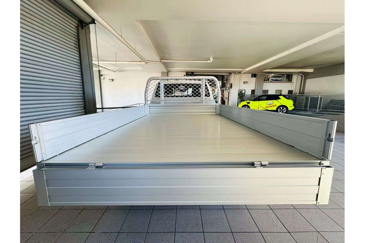 2.0T Cannon Single Cab Chassic Premium 4x2