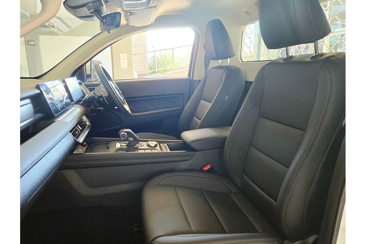 2.0T Cannon Single Cab Chassic Premium 4x2